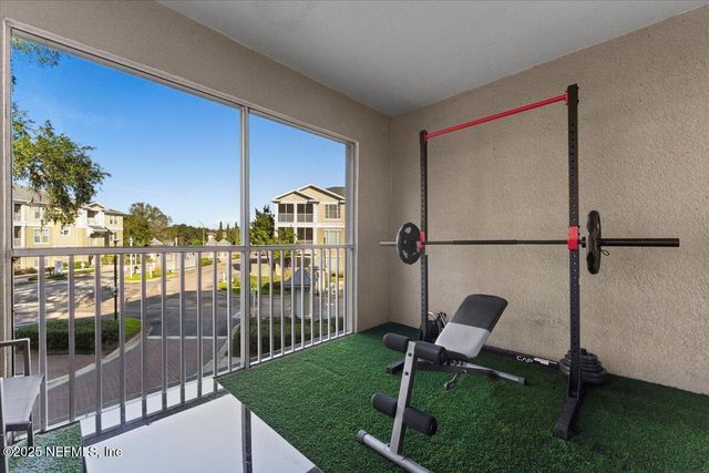 8290 GATE Parkway 123, Jacksonville, FL 32216