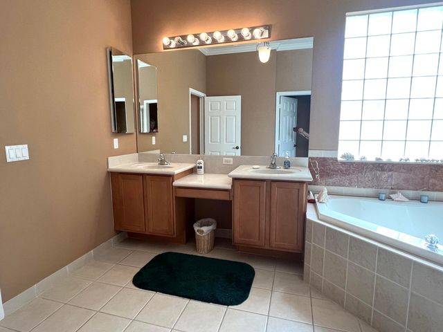 4552 N San Andros, West Palm Beach, FL 33411