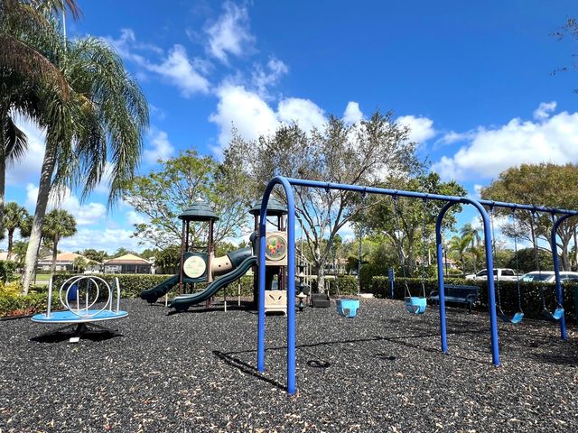 4552 N San Andros, West Palm Beach, FL 33411