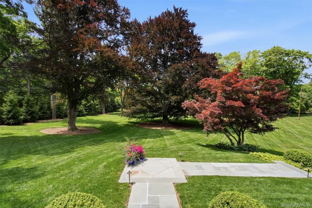 1920 Midlane, Muttontown, NY 11791