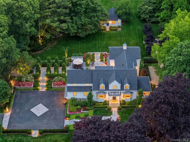 1920 Midlane, Muttontown, NY 11791