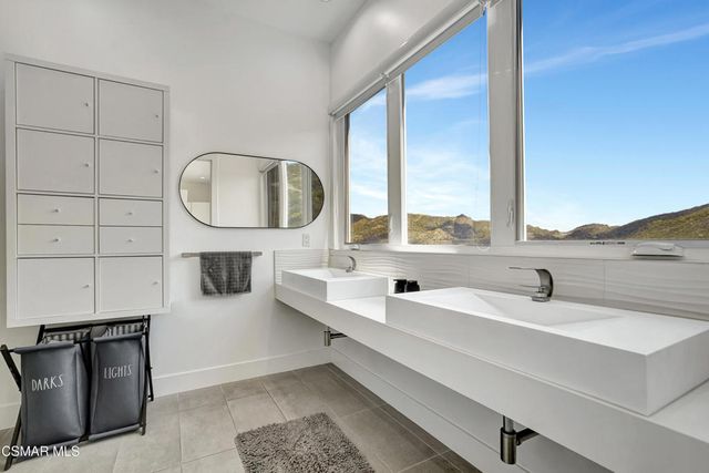 990 Alta Vista Road, Simi Valley, CA 93063