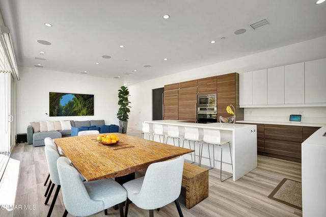 990 Alta Vista Road, Simi Valley, CA 93063
