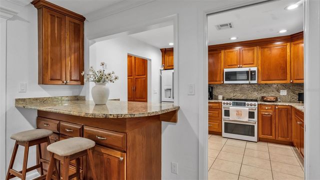 4216 FOREST HILLS DRIVE, Lakeland, FL 33813
