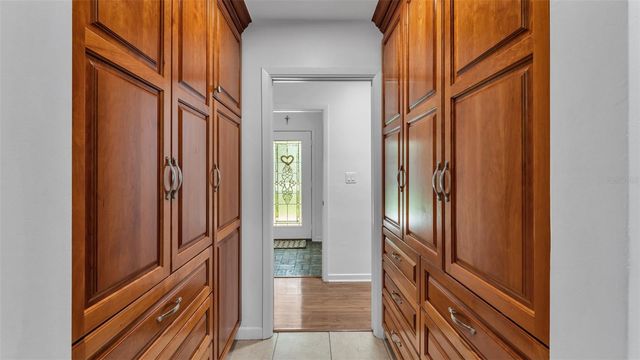 4216 FOREST HILLS DRIVE, Lakeland, FL 33813