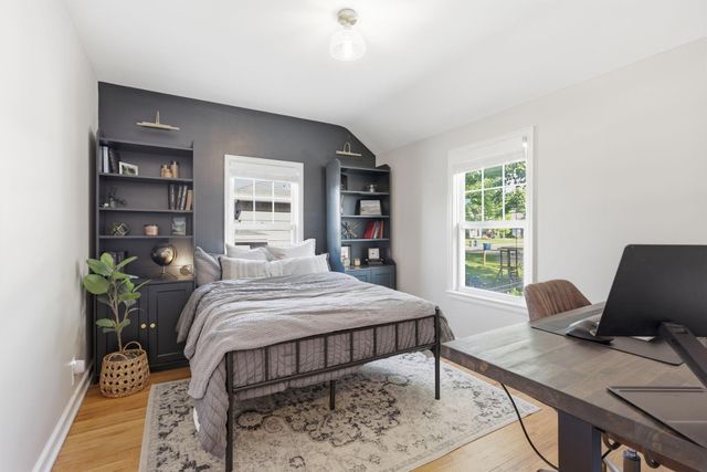 5225 Interlachen Boulevard, Edina, MN 55436