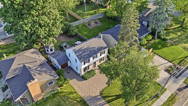 5225 Interlachen Boulevard, Edina, MN 55436
