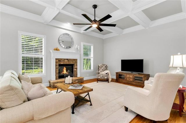 127 Woodbury Lane, Canton, GA 30114