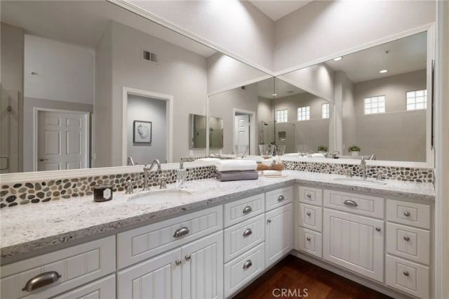 513 Pierside Circle, Huntington Beach, CA 92648