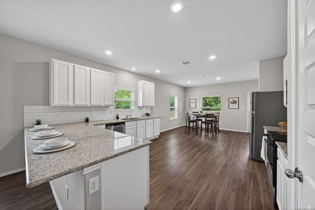 304 Saddle Dawn, Cibolo, TX 78108