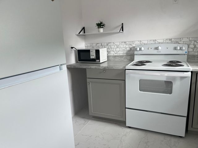 710 N H Street, Lake Worth Beach, FL 33460