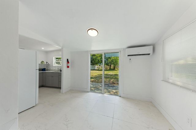 710 N H Street, Lake Worth Beach, FL 33460