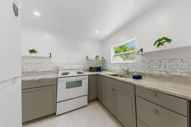 710 N H Street, Lake Worth Beach, FL 33460