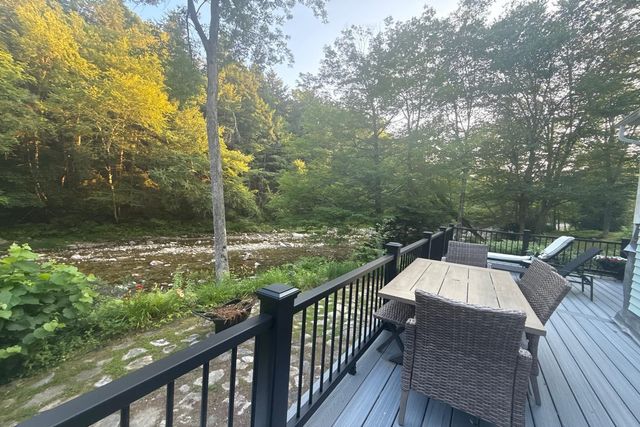 300 Route 121, Grafton, VT 05146