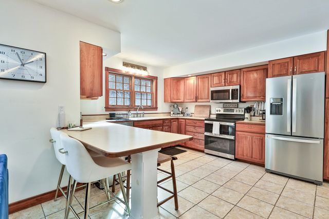 300 Route 121, Grafton, VT 05146