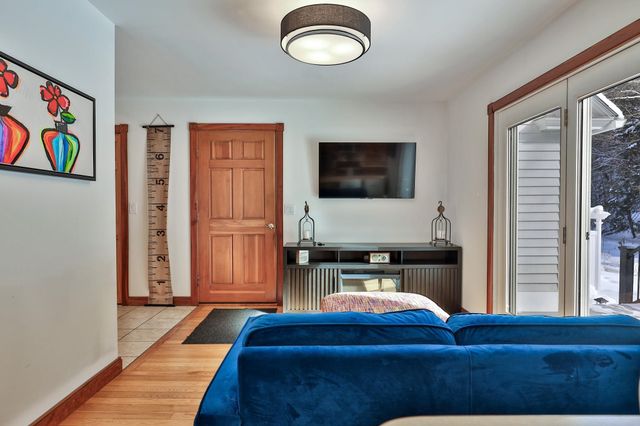 300 Route 121, Grafton, VT 05146