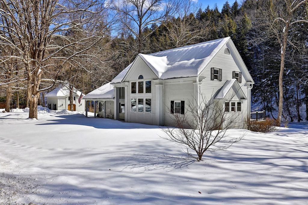 300 Route 121, Grafton, VT 05146