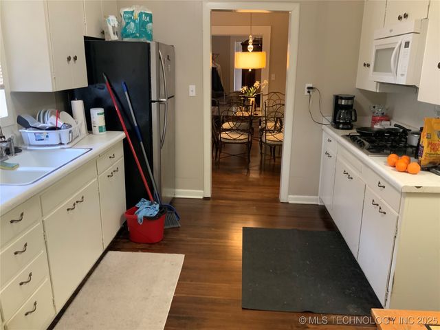 56 N Xanthus Avenue, Tulsa, OK 74110