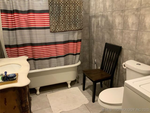 56 N Xanthus Avenue, Tulsa, OK 74110