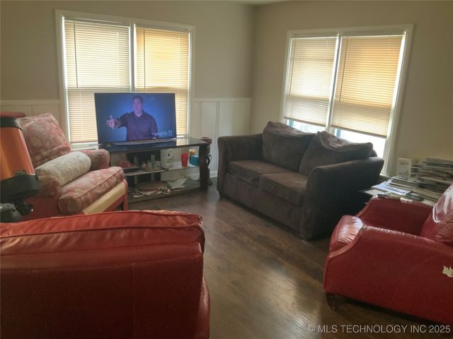 56 N Xanthus Avenue, Tulsa, OK 74110