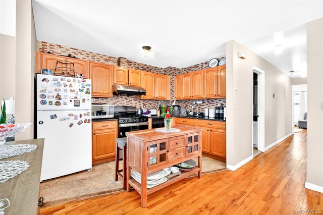 119-23 7th Avenue, College Point, NY 11356