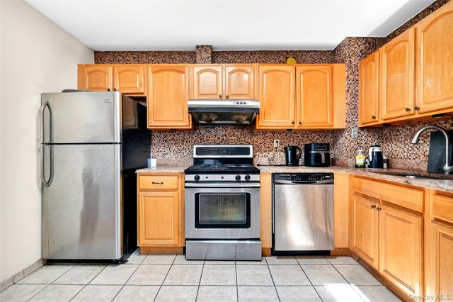 119-23 7th Avenue, College Point, NY 11356
