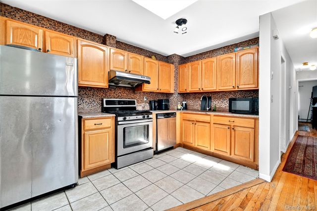 119-23 7th Avenue, College Point, NY 11356