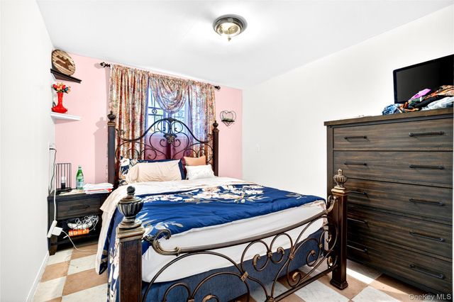 119-23 7th Avenue, College Point, NY 11356