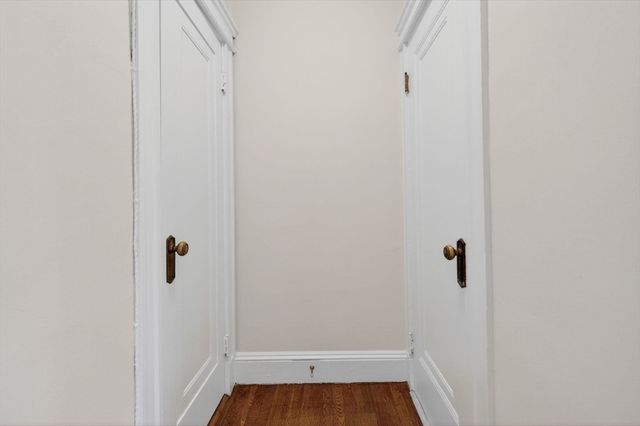 118 The Riverway 29, Boston, MA 02215