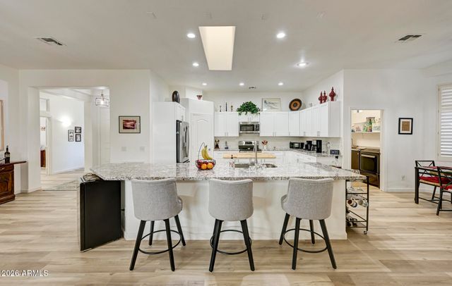 17929 W BUENA VISTA Drive, Surprise, AZ 85374