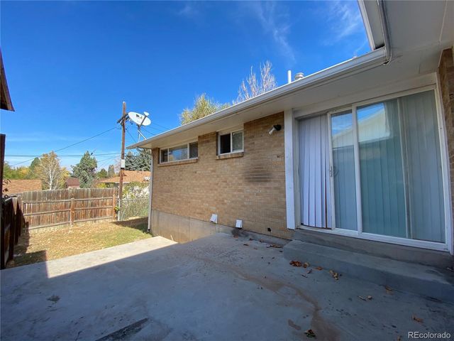 7375 W 3rd Avenue, Lakewood, CO 80226