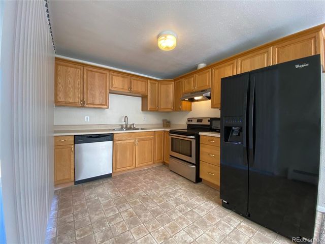 7375 W 3rd Avenue, Lakewood, CO 80226