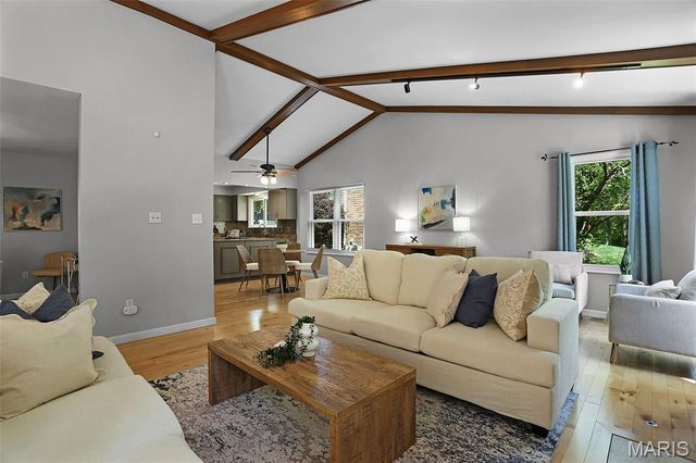 876 Sugar Hill Drive, Manchester, MO 63021