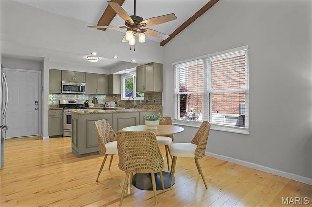 876 Sugar Hill Drive, Manchester, MO 63021