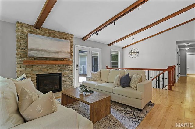 876 Sugar Hill Drive, Manchester, MO 63021