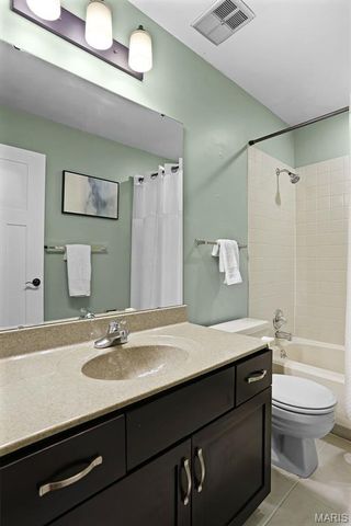876 Sugar Hill Drive, Manchester, MO 63021