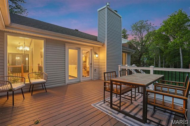 876 Sugar Hill Drive, Manchester, MO 63021