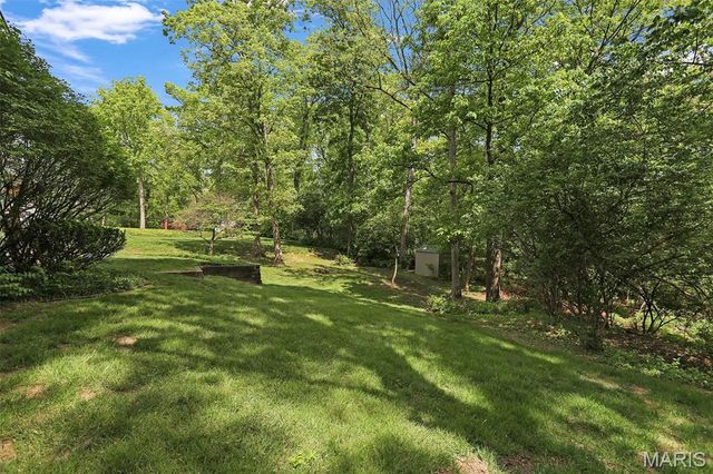 876 Sugar Hill Drive, Manchester, MO 63021