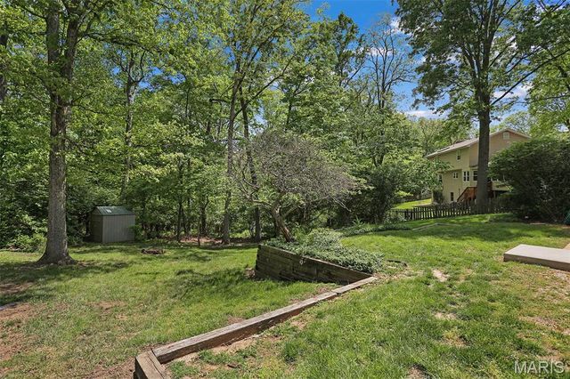 876 Sugar Hill Drive, Manchester, MO 63021