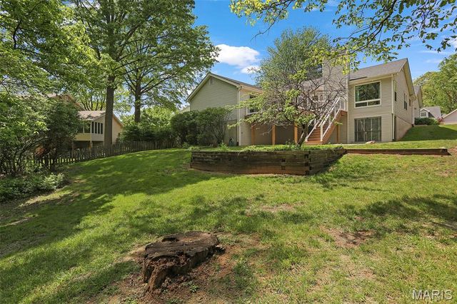 876 Sugar Hill Drive, Manchester, MO 63021