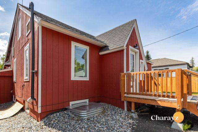 799 8th Avenue, Fairbanks, AK 99701