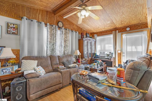 68 Hutchins Street, Greenville, SC 29605