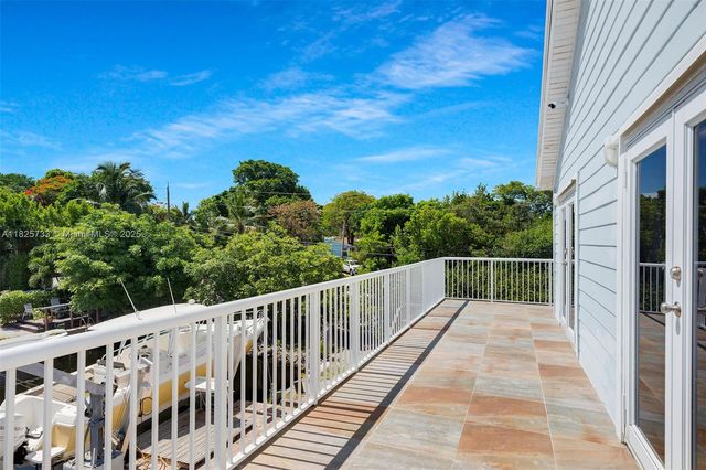 103 Long Key Rd, Key Largo, FL 33037