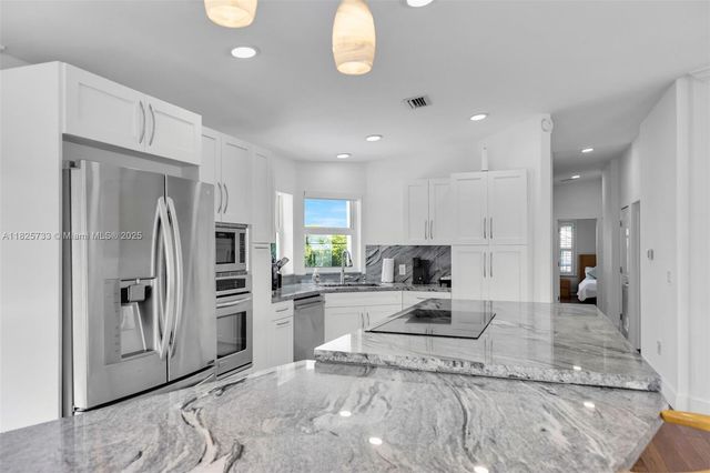 103 Long Key Rd, Key Largo, FL 33037