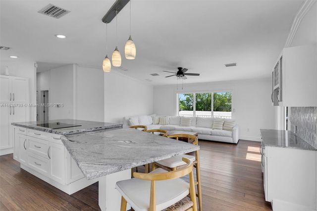 103 Long Key Rd, Key Largo, FL 33037