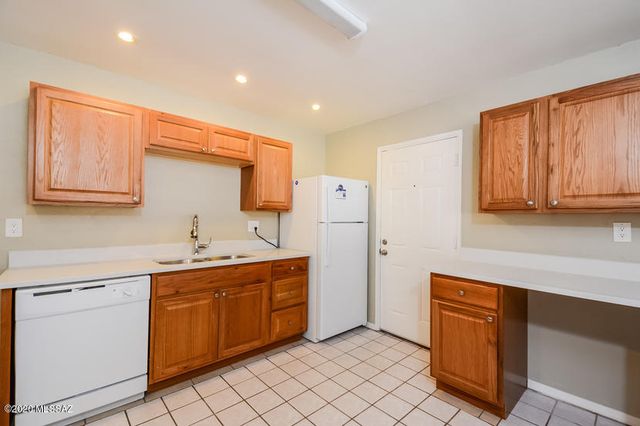 4501 E 24Th Street, Tucson, AZ 85711