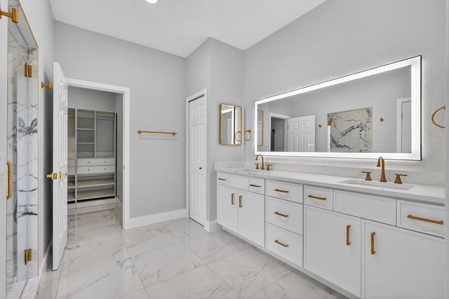 8 Barkley Lane, Palm Coast, FL 32137