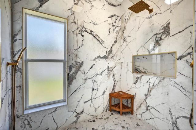 8 Barkley Lane, Palm Coast, FL 32137