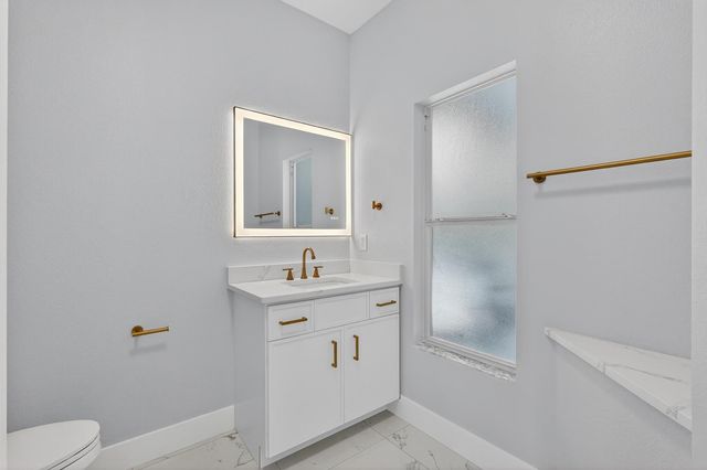 8 Barkley Lane, Palm Coast, FL 32137