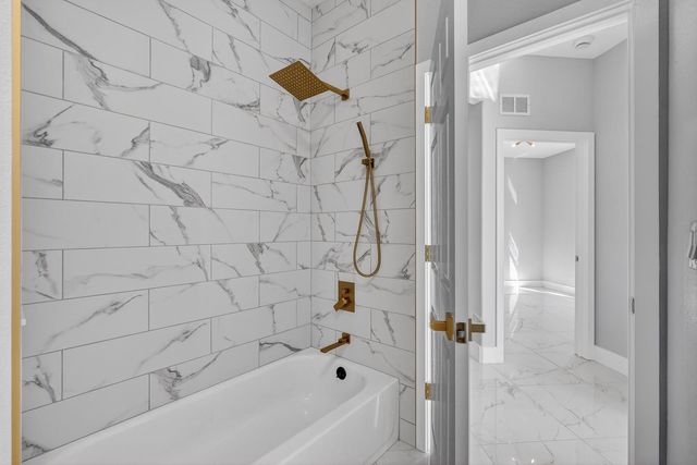 8 Barkley Lane, Palm Coast, FL 32137